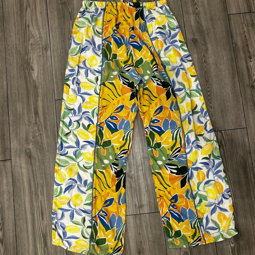 Maaji Multicolor Floral & Lemon Print Pants - Picture 3 of 3